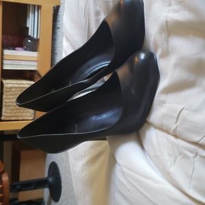 Jessica Simpson pumps